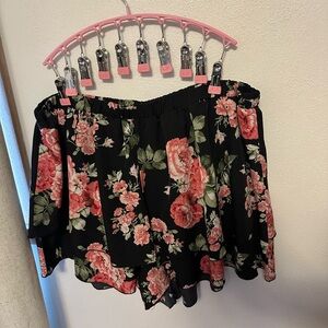 Floral Women's Skort in Black and Pink